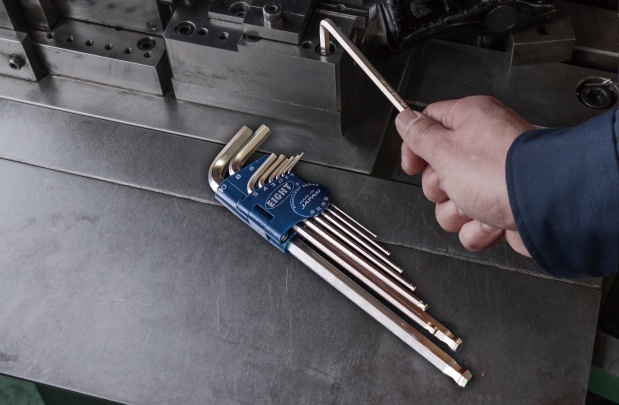 Eight Tool Photo 1