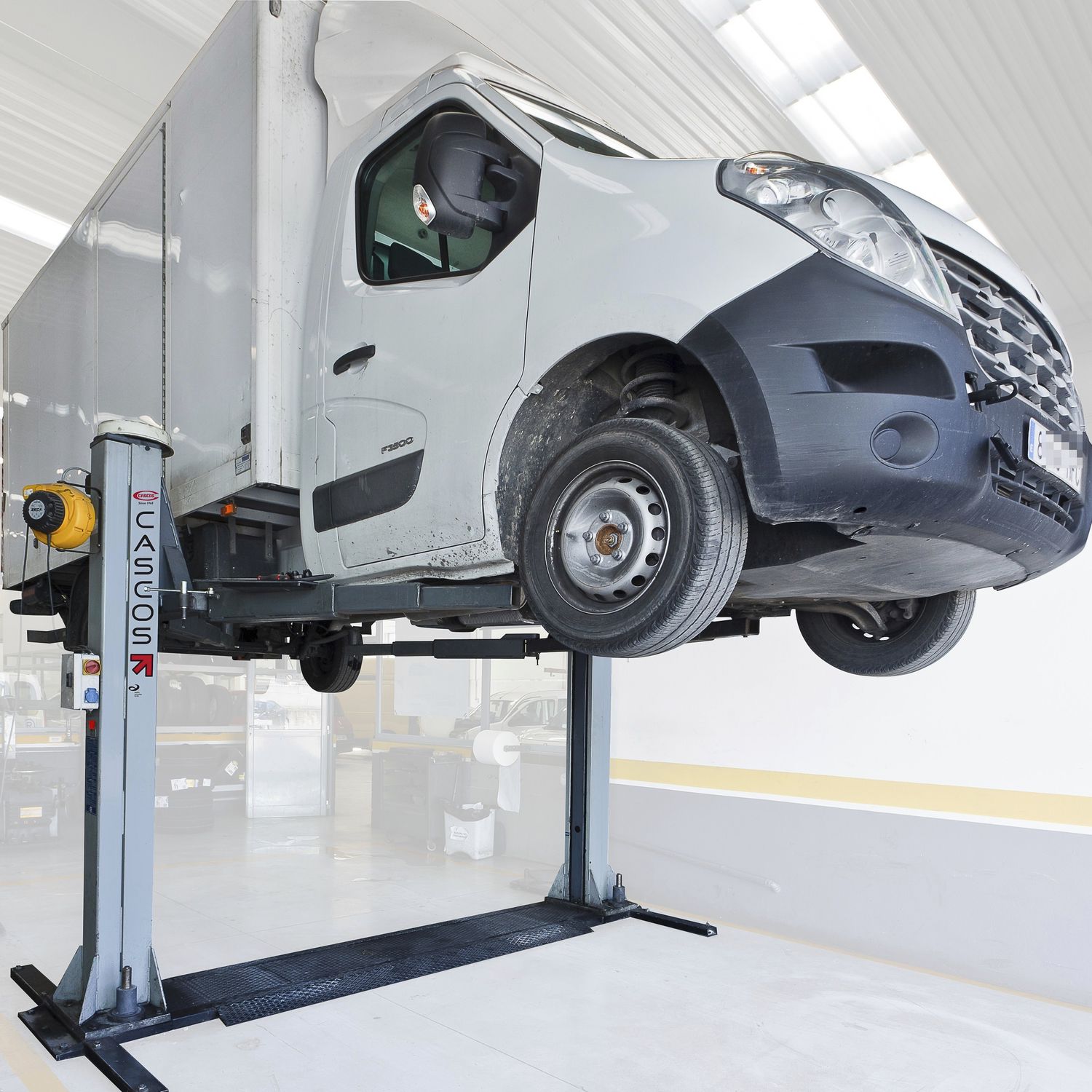 双柱汽车升降平台 / 5吨 / 机电 / 400v