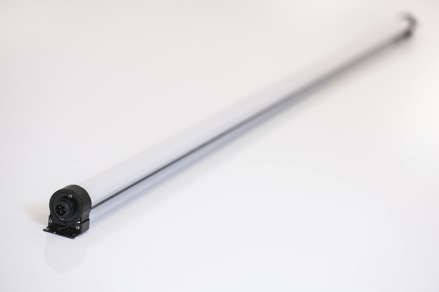 LED 灯管 - LumiRow® - Lumila