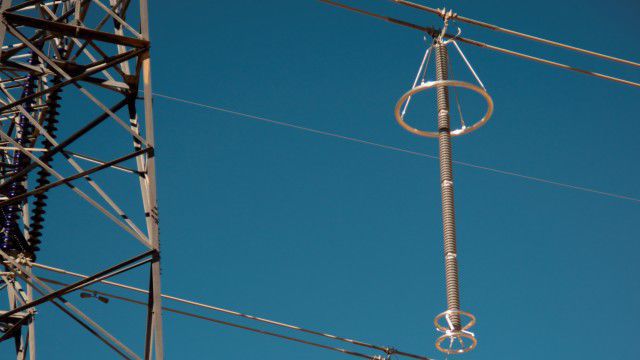 电力线路避雷器 / 高电压