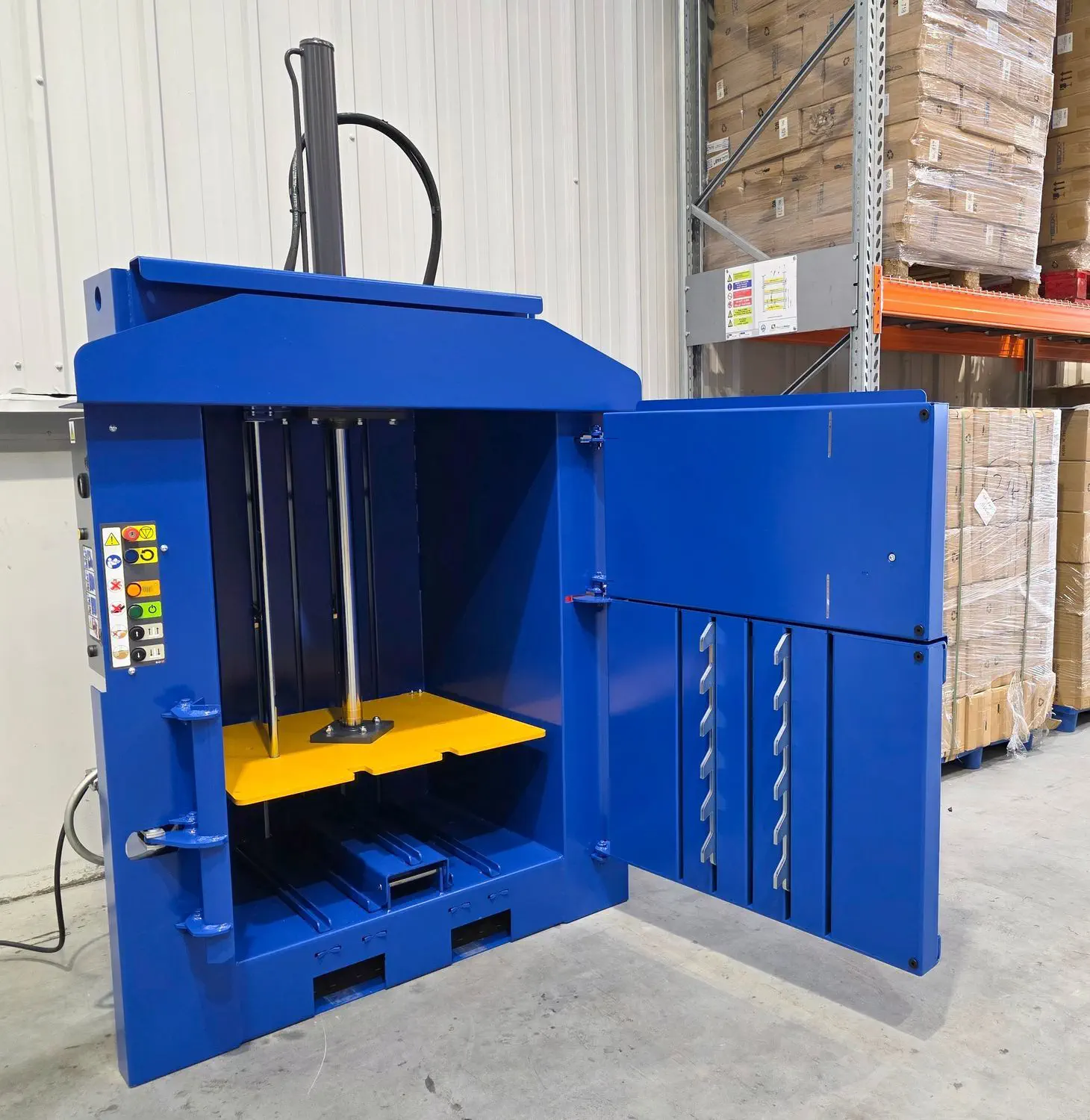 纸板箱打包压缩机- 150 - MACFAB BALERS - 用于纸张/ 用于塑料/ 废料