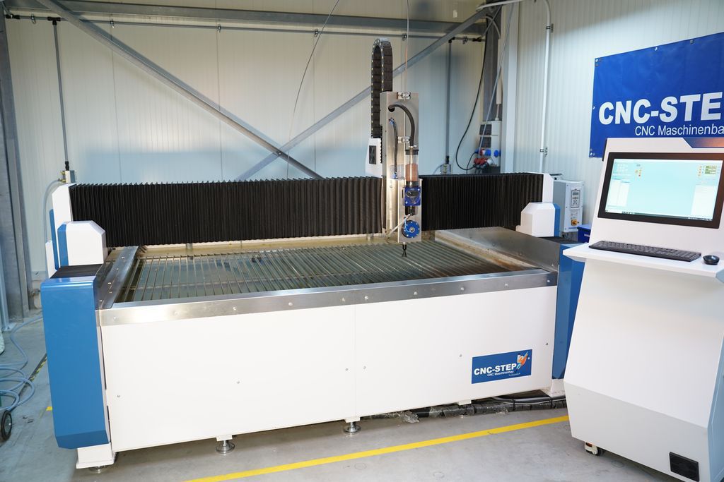 水刀切割机 - HPC-3015 - CNC-STEP GmbH & Co. KG - 用于金属 / 型材 / CNC数控