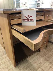带抽屉工作台 1