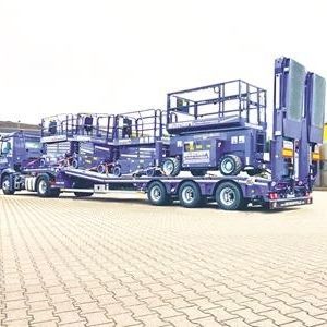 低车架半挂车