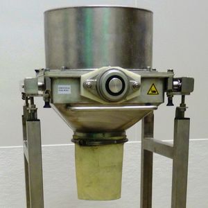 固体燃料块料破碎机 1