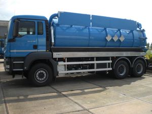 真空抽吸卡车