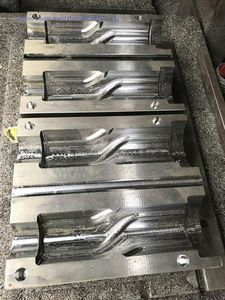 多腔吹塑模具 / PET塑料瓶 / 用于包装业
