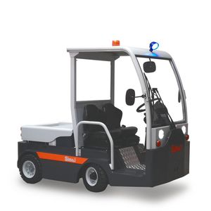 拖拽牵引车