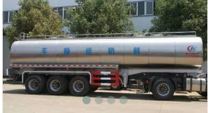 食品半挂车