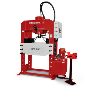 液压机