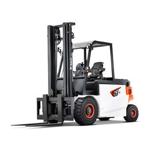 电动叉车