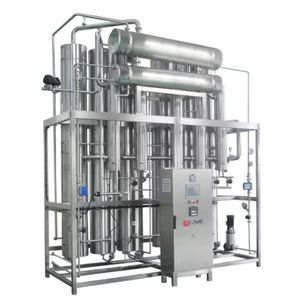 蒸馏水器