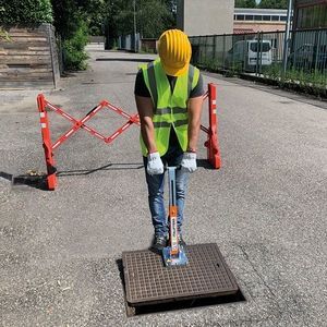 磁性井盖开启工具
