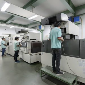 家用电器模具制作机 1