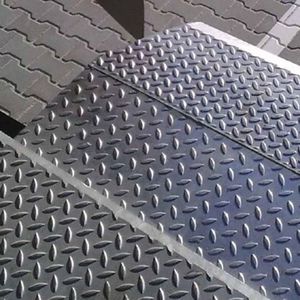 液压装卸跳板