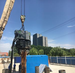 液压打桩机
