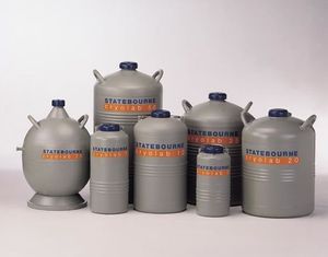 杜瓦瓶式低温恒温器