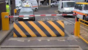 液压伸缩路桩 1