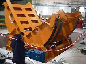 倾斜工作台