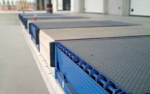 液压装卸跳板