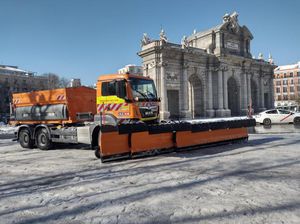 大型扫雪车