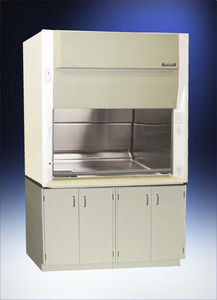 操作放射性同位素通风橱