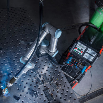 机械手焊接机 - Cobot - Lorch Schweißtechnik GmbH