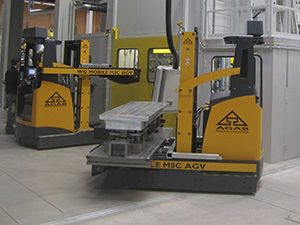 搬运推车 - WG Mobile AGV - AGAB Pressautomation AB - 金属 / 模具