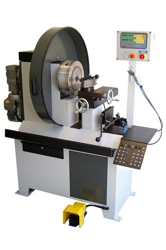 传统型镗床 - ADM 800 series  - e.petschauer gmbh - 手动操控 / 4轴