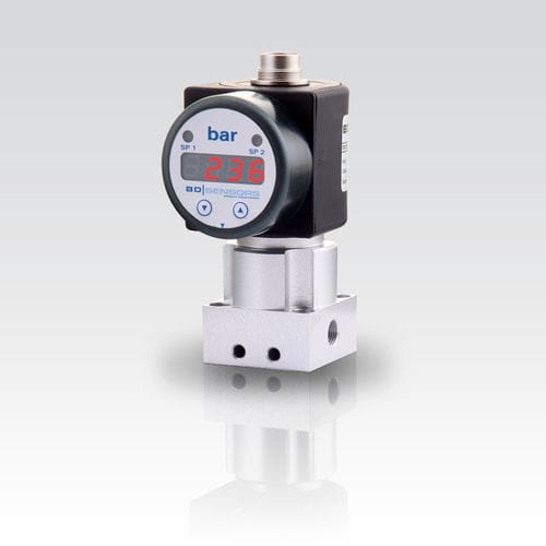 电子压力开关 - DS 233 - BD|SENSORS GmbH - 差动 / M12连接器 / 螺纹