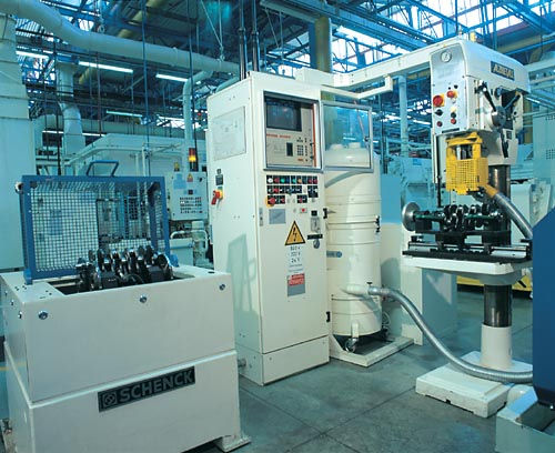 卧式平衡机 - EBTK series - SCHENCK RoTec GmbH/申克 - 动态 / 电动 / 用于曲轴