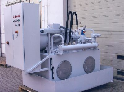 电动式液压动力单元 - Universal Hydraulik GmbH
