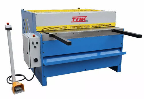 手动剪切机 - Q11-3x1250  - Tengzhou Tri-Union Machinery Co., Ltd. - 用于金属 / 摆式 / 机动