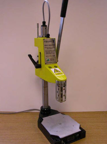 气动铆钉枪 - FlexiArm® - TAPPEX - 手动 / 自动 / 用于螺纹嵌件
