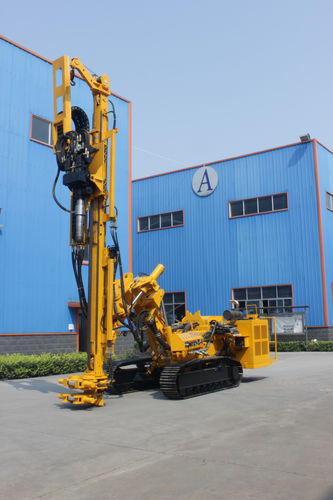 打桩钻机 - TH–900  - Changsha Tianhe Drilling Tools and Machinery Co., Ltd - 地热 / 槽孔 / 履带式