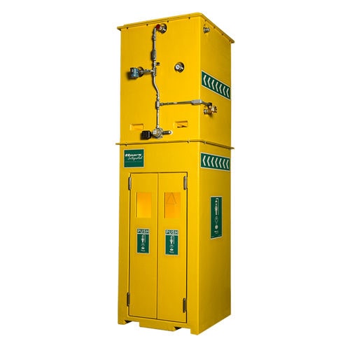 落地工业淋浴器 - 8720 - Haws AG - Headquarters for Europe, Middle East and - 不锈钢 / 带眼部/面部喷淋器