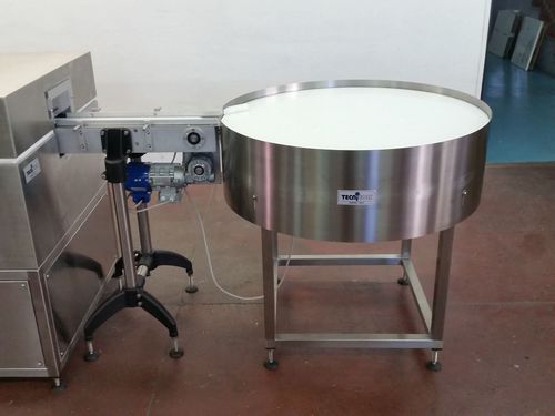 输送机集瓶台 - Tecnicoll Srl - 卸载