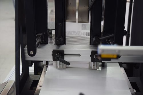 自动喂料系统 - E-Packaging Srl - 带式 / 用于包装机器 / 箱子