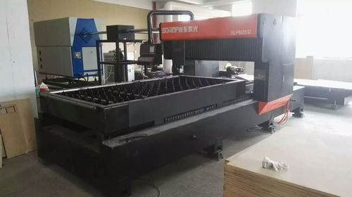 CO2激光切割机 - ST-SLPM2512-1500PO - Suzhou Suntop Laser Technology CO.,LTD - 用于钢材 / 用于不锈钢 / 用于玻璃