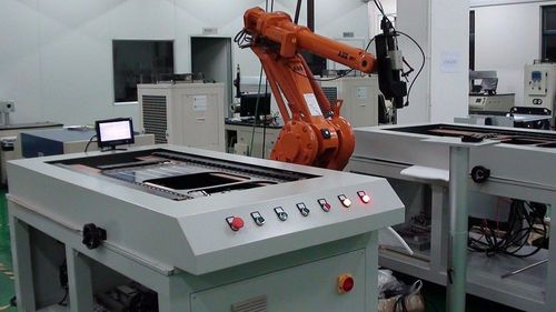 激光焊接机 - ST-P300-R - Suzhou Suntop Laser Technology CO.,LTD - 机械手