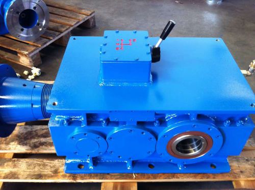 斜齿减速机 - GO3 / 180 / CS / 3V / 8 - 23 - 38 / PAM132-G / B3 . 004 - PCM - 正交 / 10-20Nm / 200-500Nm