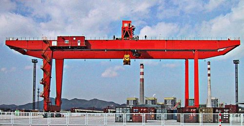 轮胎式龙门吊 - Henan Weihua Heavy Machinery Co., Ltd - 集装箱 / 液压