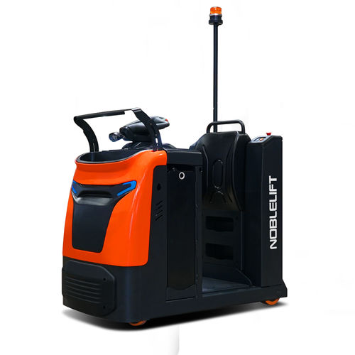 坐骑式牵引车 - T30N/50N - Noblelift Intelligent Equipment Co., Ltd. - 电动 / 轮式 / 牵引
