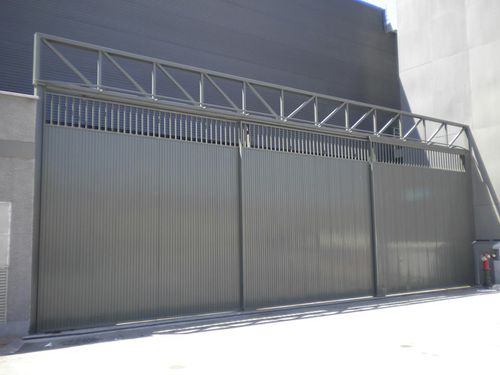 多扇式门 - Talleres Alfa Torres - 金属 / 工业 / 室内