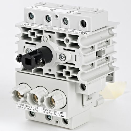 低电压断路开关 - XNF0163BK6 - BREMAS BETTER SWITCHES - 3极 / 交流 / DIN导轨