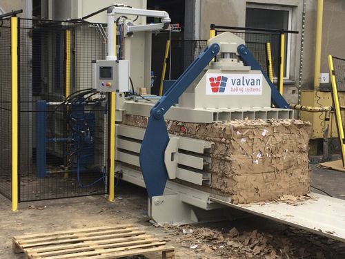 纸板箱打包压缩机 - CL - Valvan Baling Systems NV - 用于纸张 / 用于塑料 / 废料