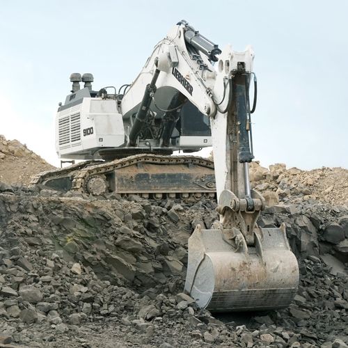 重型挖掘机 - R 9100 G6 - Liebherr Excavators - 履带式 / Tier 2 / Tier 4 中级