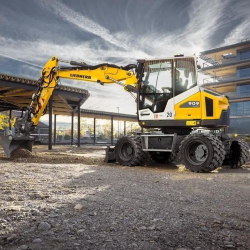 中型挖掘机 - A 909 - Liebherr Excavators - 带轮 / 柴油 / 紧凑型