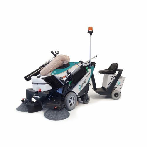 驾驶式扫地机 - MAX WIND series - MP-HT SRL - 电动 / 户外 / 道路