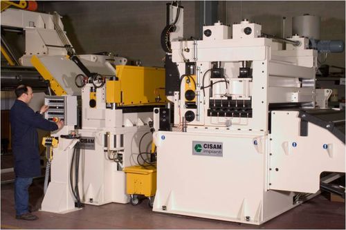 高强度钢线圈给料机 - CISAM IMPIANTI s.r.l. Press Feeding Equipment - 用于汽车工业